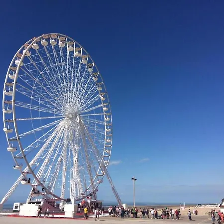 Near Sandy In Belgium Apartamento